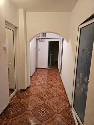 Apartament 4 camere, etaj 1 , Micro 18 - imagine 5