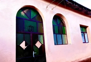 Vindem o proprietate bine îngrijită la țara la 35 km de Oradea