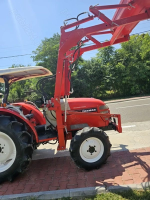 Tractor japonez YANMAR 33cp 