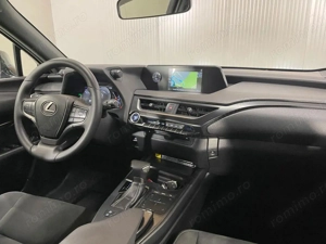 Lexus UX - imagine 8