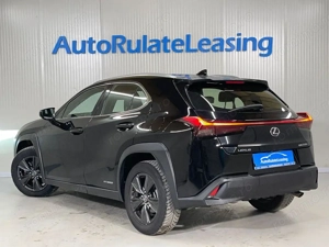 Lexus UX - imagine 4