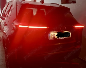 Toyota Yaris Cross Exclusive ( varianta top)  ca nouă 35.000 km - imagine 9