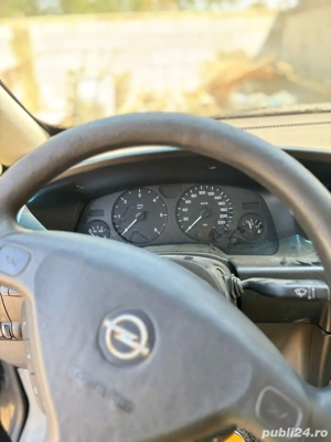 Opel Zafira 2.0 DTI   7 locuri   motor defect (băga apă în ulei)