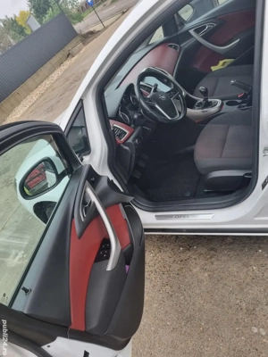 Opel astra j 2010 - imagine 4