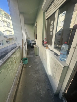 Apartament cu 3 camere, 60 mp, zona Centrala  - imagine 7