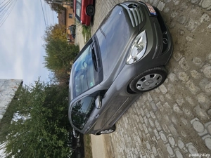 Vand sau schimb Mercedes B180 diesel automată  - imagine 3