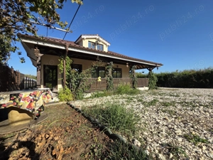 Casa tip pensiune- agighiol  - imagine 2