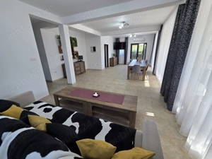 Casa tip pensiune- agighiol  - imagine 10