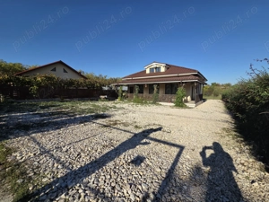 Casa tip pensiune- agighiol  - imagine 8