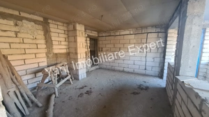 Clădire, pretabilă înființare pensiune, de vânzare în comuna Brăduleț, sat Bradetu, județ Argeș. - imagine 5