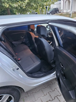 Vind autoturism in buna stare - imagine 4 Vind autoturism in buna stare - imagine 4