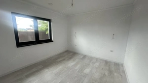 Casa pe un singur nivel 4 camere , in zona Harman  - imagine 12