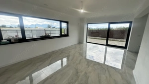 Casa pe un singur nivel 4 camere , in zona Harman  - imagine 16