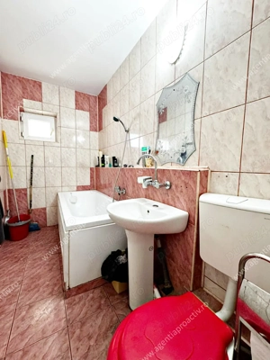 Apartament cu 3 camere decomandat, situat in Micro 20   77,18  mp! - imagine 8