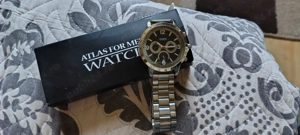 Ceasuri la preț redus, cadoul perfect pentru un domn 