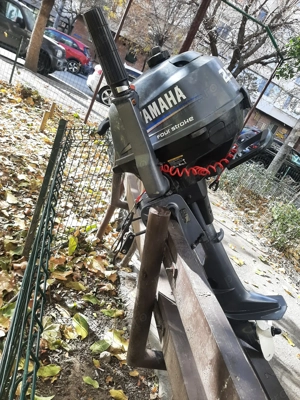 Vând motor barca 2 5CP YAMAHA