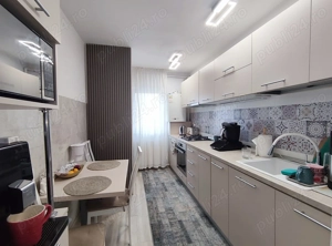 Zona Onix, apartament 3 camere, renovat, semimobilat si utilat. - imagine 10 Zona Onix, apartament 3 camere, renovat, semimobilat si utilat. - imagine 10