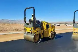 Inchiriere Compactor CATERPILLAR CB4.0 - imagine 3