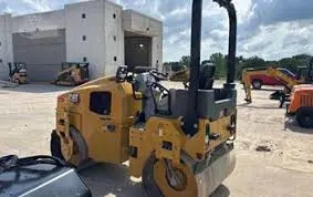 Inchiriere Compactor CATERPILLAR CB4.0 - imagine 2