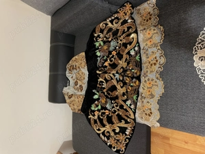 De vânzare: Costum popular;Față de masă;Set de mileuri 