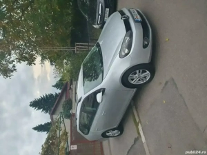 Volkswagen Golf 6 2010 1,6tdi - imagine 2 Volkswagen Golf 6 2010 1,6tdi - imagine 2