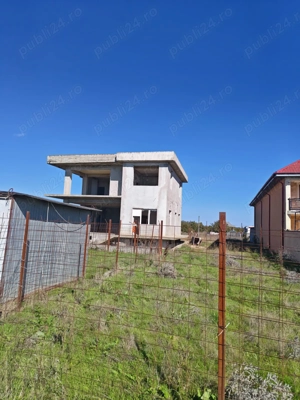 Casa la rosu de vanzare in Constanta - imagine 2