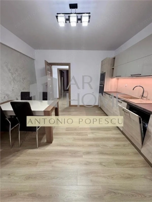 Apartament 3 camere 116 mp, 2 locuri de parcare, Ploiesti, cartier Albert. - imagine 14