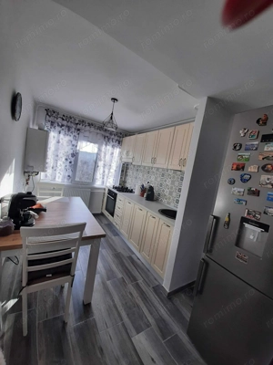 Apartament 4 camere renovat complet – Micro 16, Galați – 81 mp utili