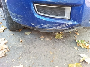 Vand Mazda 3 usor avariata - imagine 5 Vand Mazda 3 usor avariata - imagine 5