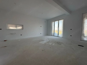 Comision 0% Panouri fotovoltaice. 5 camere. 3 bai. Teren generos - imagine 2