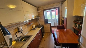 3 camere DECOMANDATE b-dul Circumvalatiunii langa Iulis Mall cu 2 bai mari si CENTRALA PROPRIE