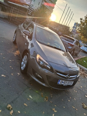 Vând autoturism Opel Astra J - imagine 2