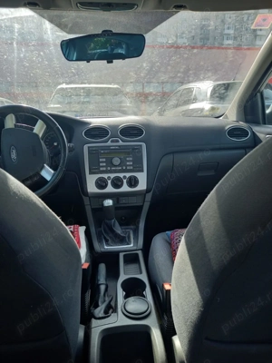 Ford  2006    pe  benzinâ