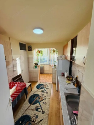 Apartament 2 camere, 49 mp, zona Tractorul  - imagine 5