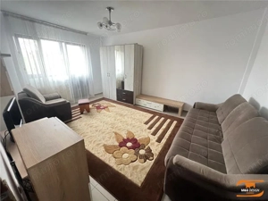 Apartament la vila,2 camere decomandat, balcoane,CT