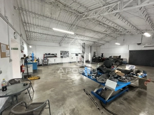 Service auto, de inchiriat, Cheveresul Mare, 20 km de Timisoara. - imagine 3