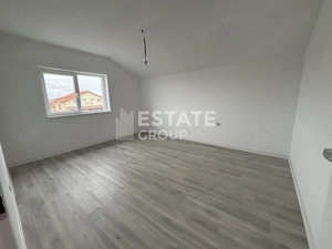 Casa individuala cu 5 camere in Mosnita Noua zona castel - imagine 4