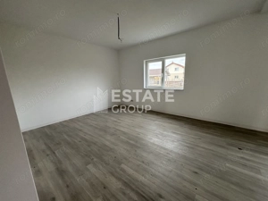 Casa individuala cu 5 camere in Mosnita Noua zona castel - imagine 3