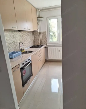 Apartament de 3 Camere lângǎ Metrou, 70mp - Pǎcii (Militari) - imagine 6