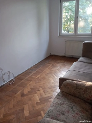 vand apartament 3 camere