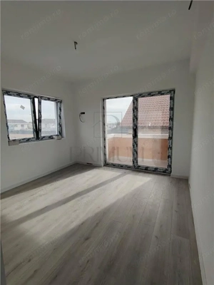Duplex locatie excelenta - langa 4 benzi - canalizare - 3 bai - doua balcoane - imagine 6