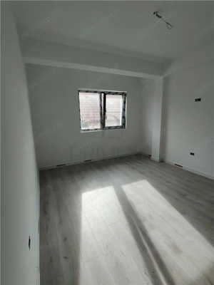 Duplex locatie excelenta - langa 4 benzi - canalizare - 3 bai - doua balcoane - imagine 12
