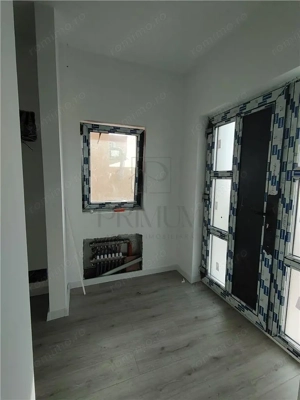 Duplex locatie excelenta - langa 4 benzi - canalizare - 3 bai - doua balcoane - imagine 15