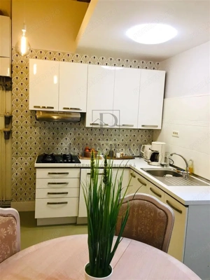 SINAIA - CLADIRE ISTORICA - 4 CAMERE - 2 BAI - CENTRALA PROPRIE - CLIMA - ETAJ 2  - RENOVAT - BOXA - imagine 6