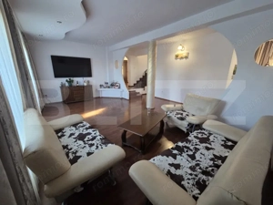 Vilă  226 mp utili, curte 277 mp, zona Micro 3