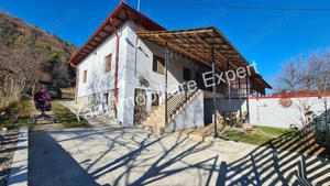 Casă de vânzare în comuna Corbeni, sat Oeștii Ungureni, Județ Argeș.