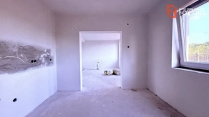 Casa tip triplex cu 2 camere de vanzare in Sanandrei - imagine 8 Casa tip triplex cu 2 camere de vanzare in Sanandrei - imagine 8