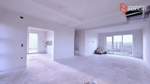 Casa tip triplex, cu 4 camere, de vanzare in Sanandrei. - imagine 4