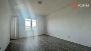Apartament cu doua camere, decomandat in Giroc - ID V1408 - imagine 2