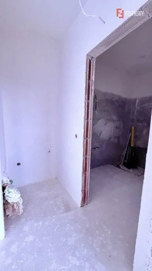 Casa tip triplex, cu 4 camere, de vanzare in Sanandrei. - imagine 9